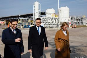 [VIDEO] Premier Mateusz Morawiecki: dzisiaj przedstawiamy najbardziej radykalny w Europie plan odejścia od rosyjskich węglowodorów