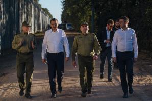 [VIDEO] Premier w Czeremsze przy granicy z Białorusią: dziś mimo zagrożeń, które wokół nas się pojawiają, Polska jest coraz bardziej bezpieczna