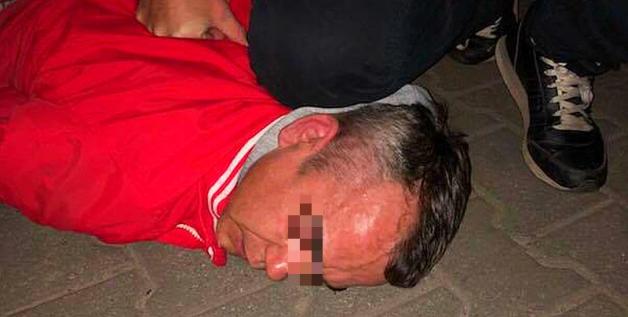 Ekipa Rutkowskiego schwytała w nocy k. Warszawy kolejnego pedofila!