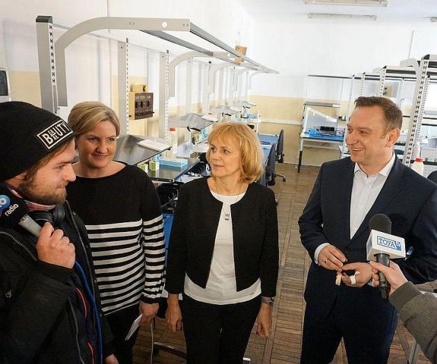 Łódź: Na nowe wyposażenie, staże i specjalistyczne szkolenia. Ponad 13 mln zł dla szkół zawodowych